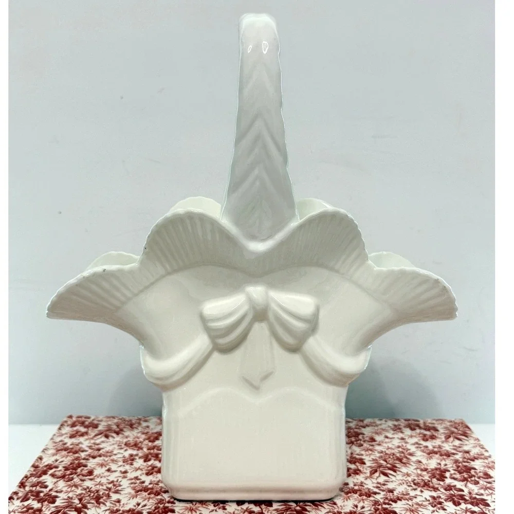 Vintage Hispania DAISA 1984 Spain Porcelain Basket Bow White Romantic Decor